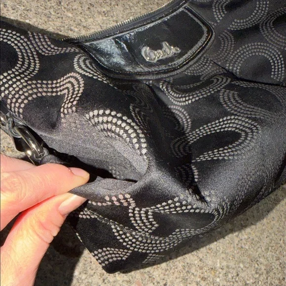 Coach Black Signature Ashley Op Art Shoulder Bag - Picture 2 of 4